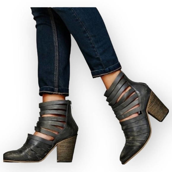 Free People Shoes - Free People Black Hybrid Strappy Bootie Size eu 41 US  8.5